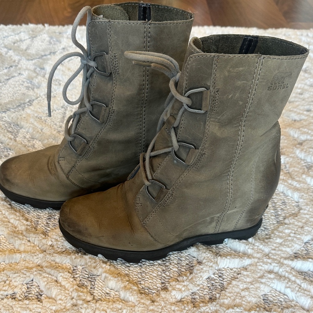 Sorel Joan of Arctic ll Women's Lace-Up Wedge Boots